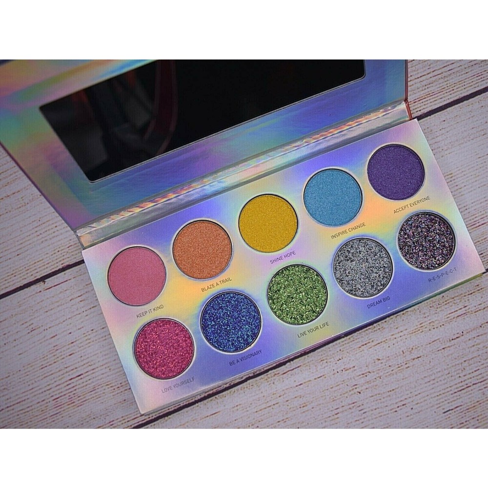 NEW NIB Morphe 10G Glsen Up Artistry Pride Palette 2020